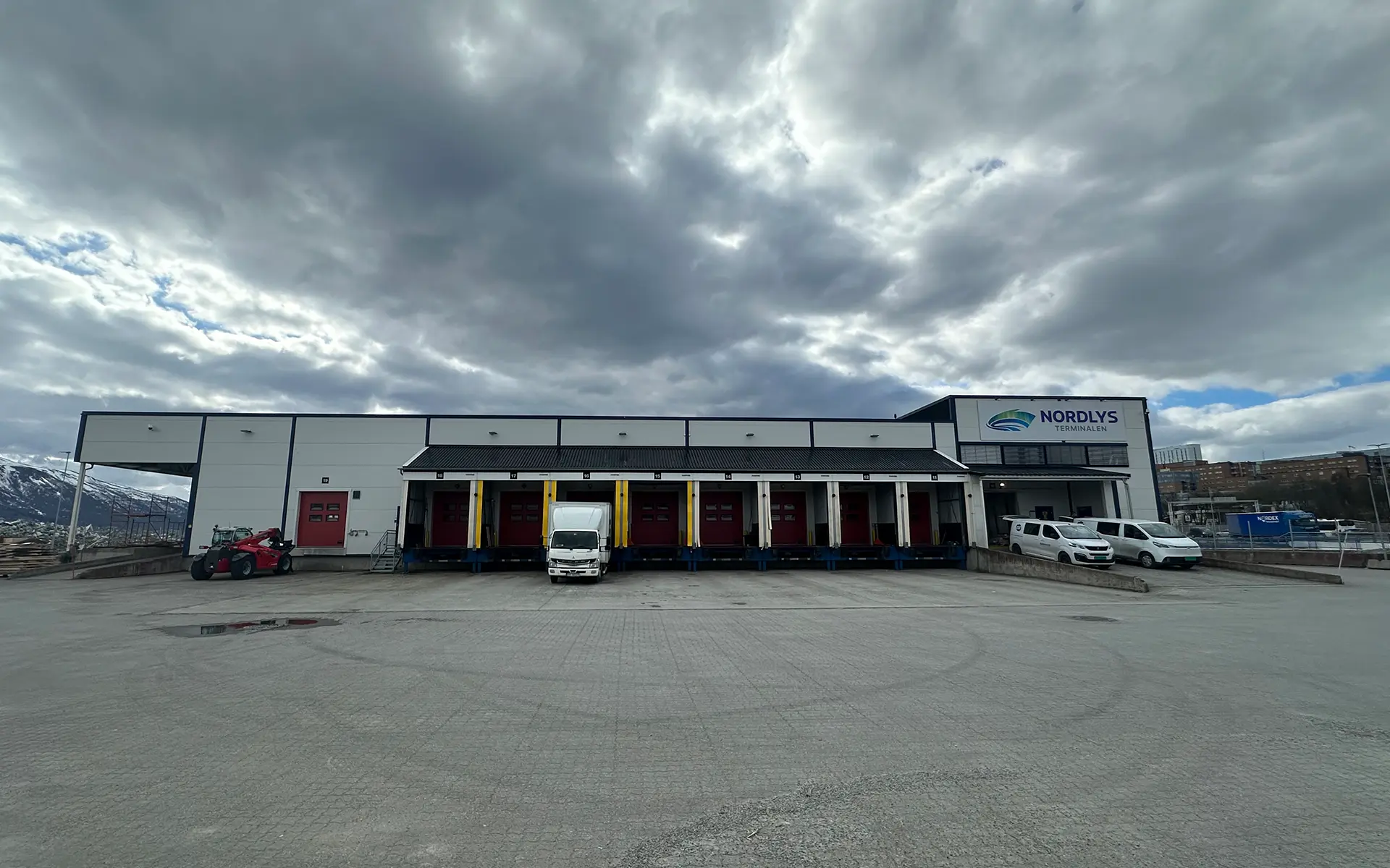 Godsterminal med sentral beliggenhet i Breivika, Tromsø.